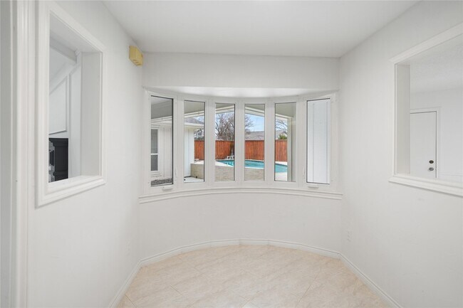 Building Photo - 3609 Brookshire Dr