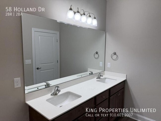 Building Photo - 58 Holland Dr