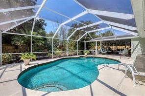 Building Photo - 7860 Holiday Dr