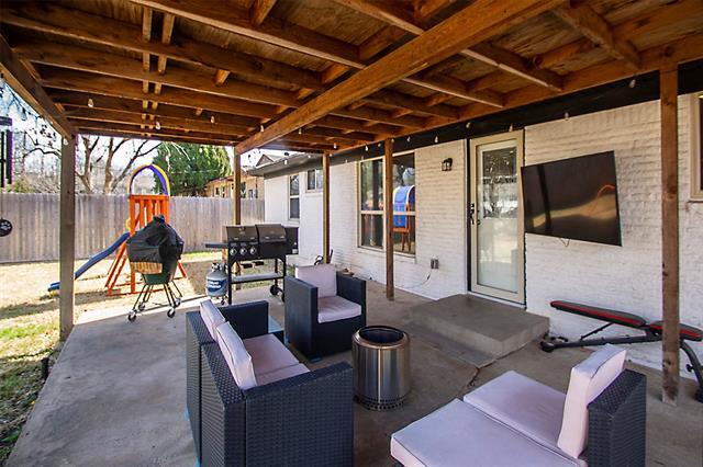 Building Photo - 1250 Dalhart Dr