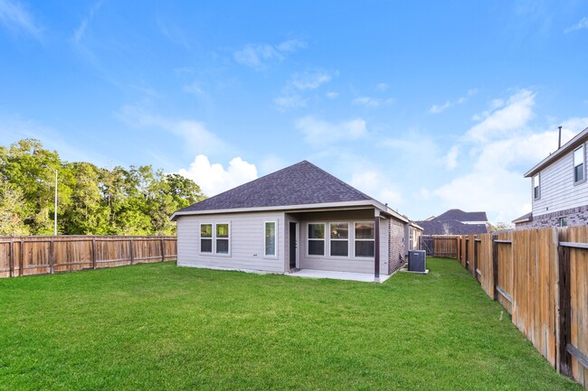 Building Photo - 16130 Barge Way