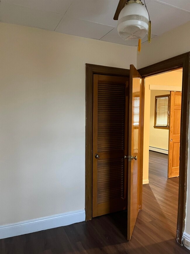 Building Photo - 36 Humphrey Ave