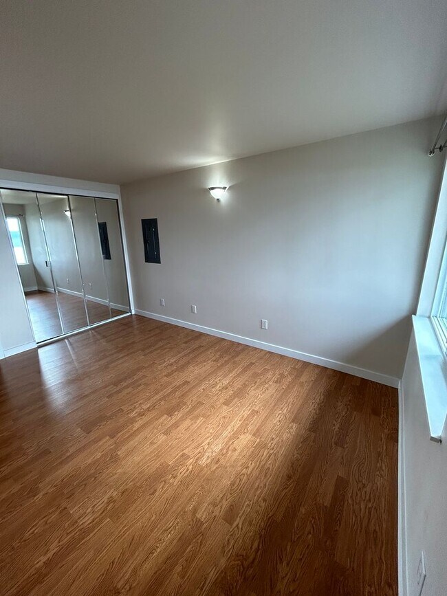 Building Photo - George, M (1332 Penn Cove Road)