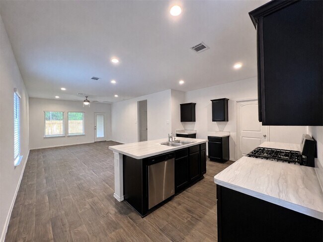 Building Photo - 14918 Cypress Holw Dr