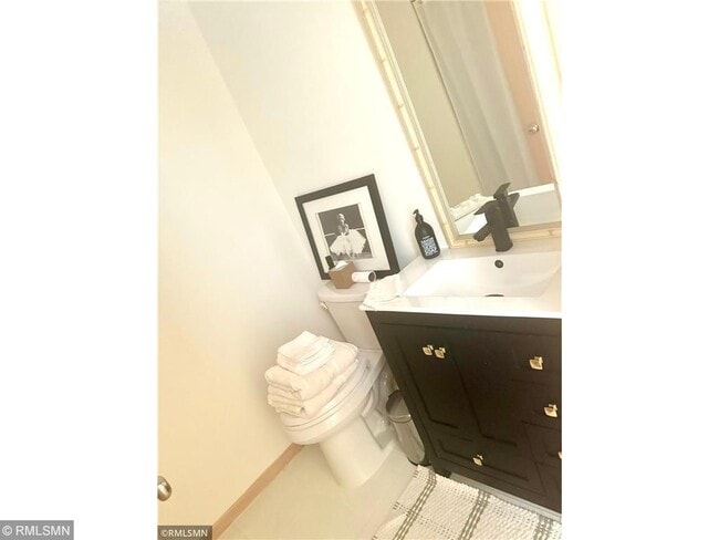 Building Photo - 39 Grove St