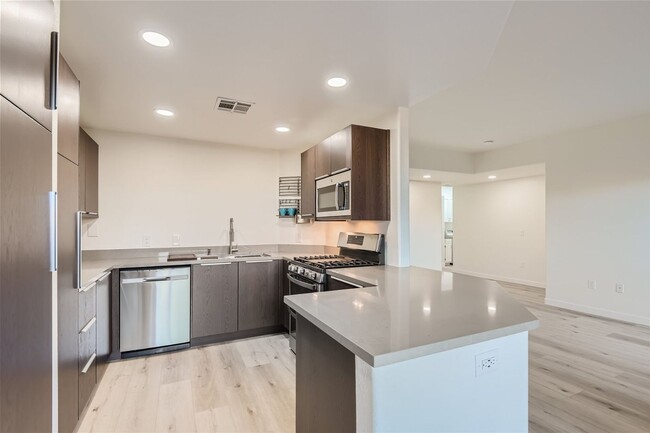 Building Photo - FULLY REMODELED LUXURY Condo at The Pueblo...