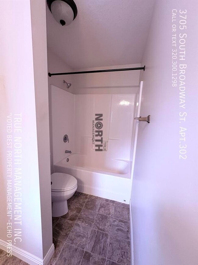 Building Photo - 3705 S Broadway St