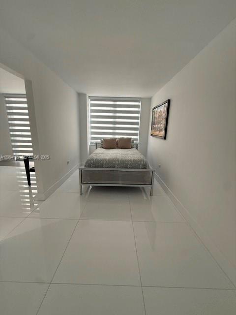 Building Photo - 5555 Collins Ave