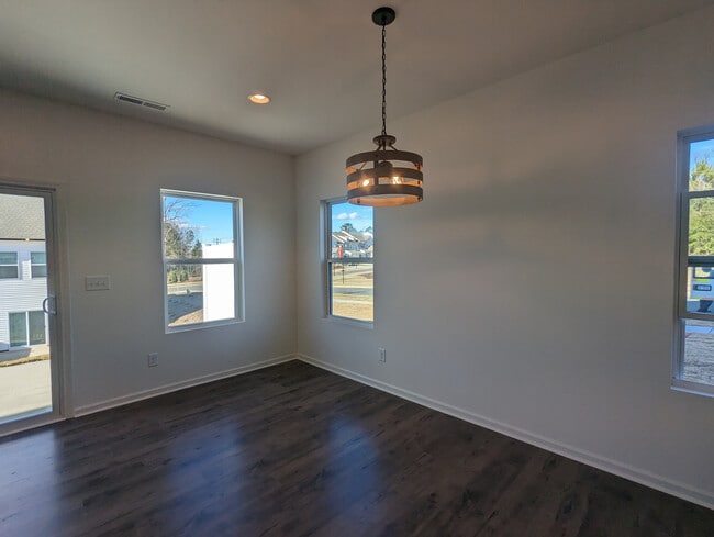 Building Photo - Room in Townhome on Pagebrook Lane