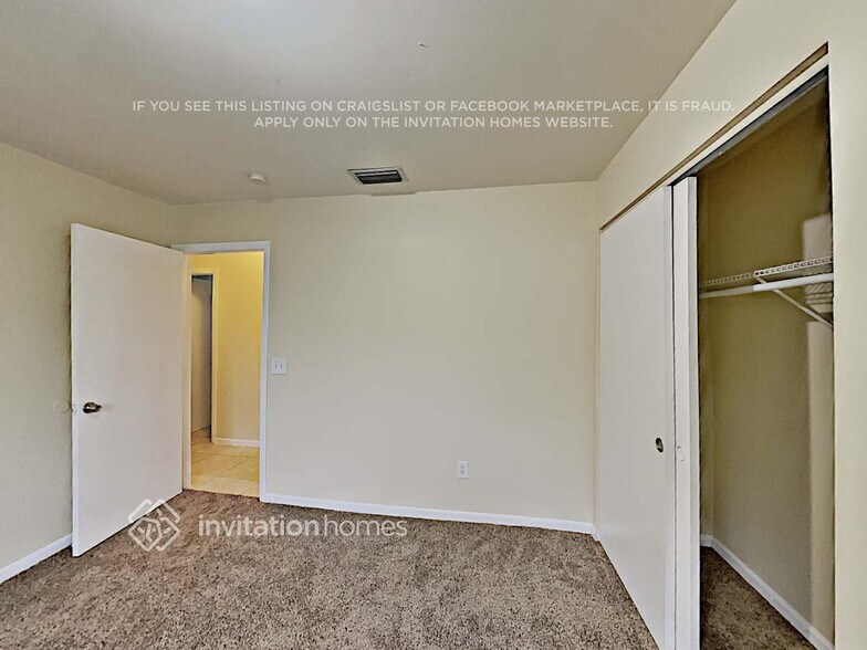 Building Photo - 364 Henthorne Dr