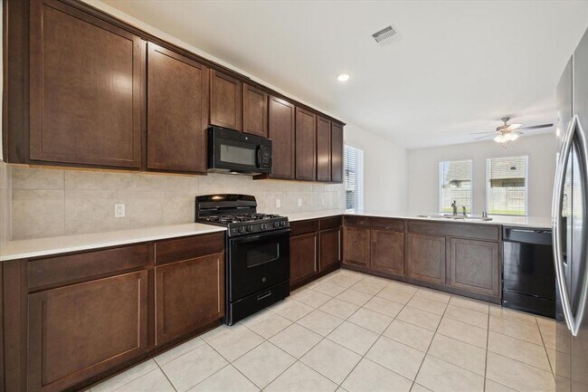 Building Photo - 2602 Ocean Key Dr