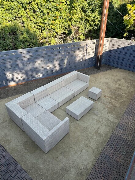 Building Photo - 5214 Dawes Ave