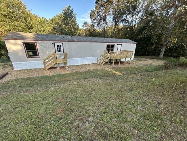 Building Photo - 82 Donna Ln