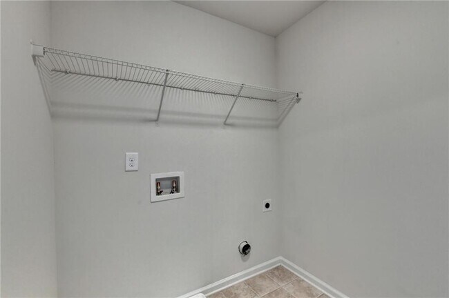 Building Photo - 1721 Silver Crst Wy