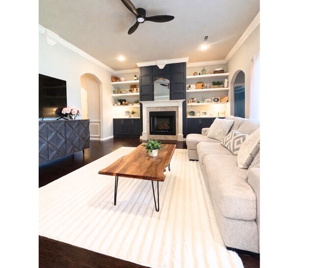 Building Photo - 3703 SW Polestar Cove