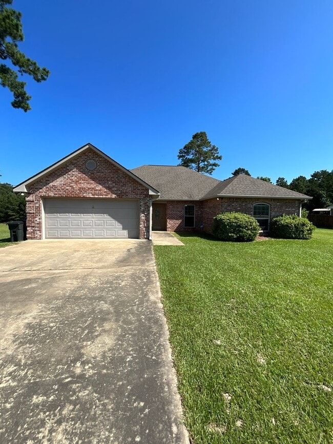 Building Photo - 110 James Dr