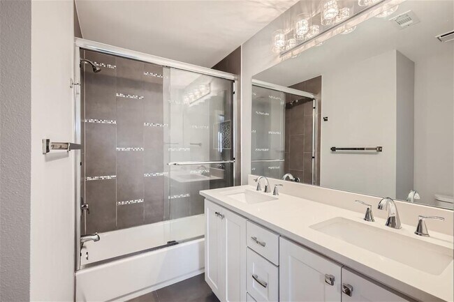 Building Photo - 1830 River Crossing Cir