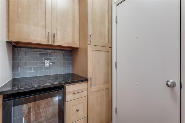 Building Photo - 4310 Buena Vista St