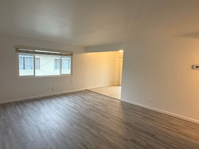 Primary Photo - 3251 Santa Clara Ave