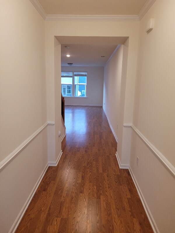 Building Photo - 302 Kephart Way