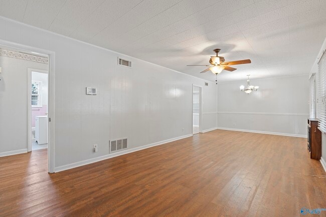 Building Photo - 1611 Clb Vw Dr NW