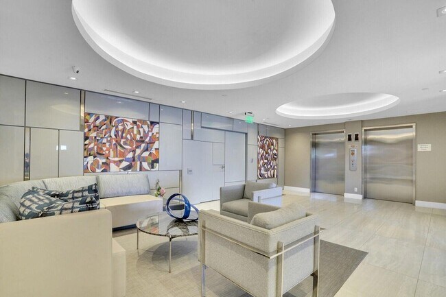 Building Photo - 2697 N Ocean Blvd