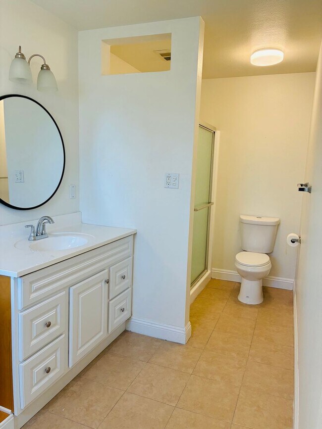 Building Photo - BEAUTIFUL 3 BEDROOM/ 2 BATH- ONE TIME RENTAL