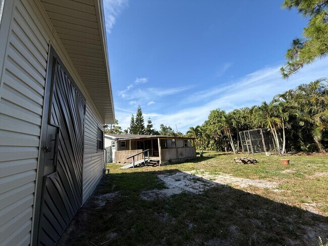 Building Photo - 14526 Paradise Trail