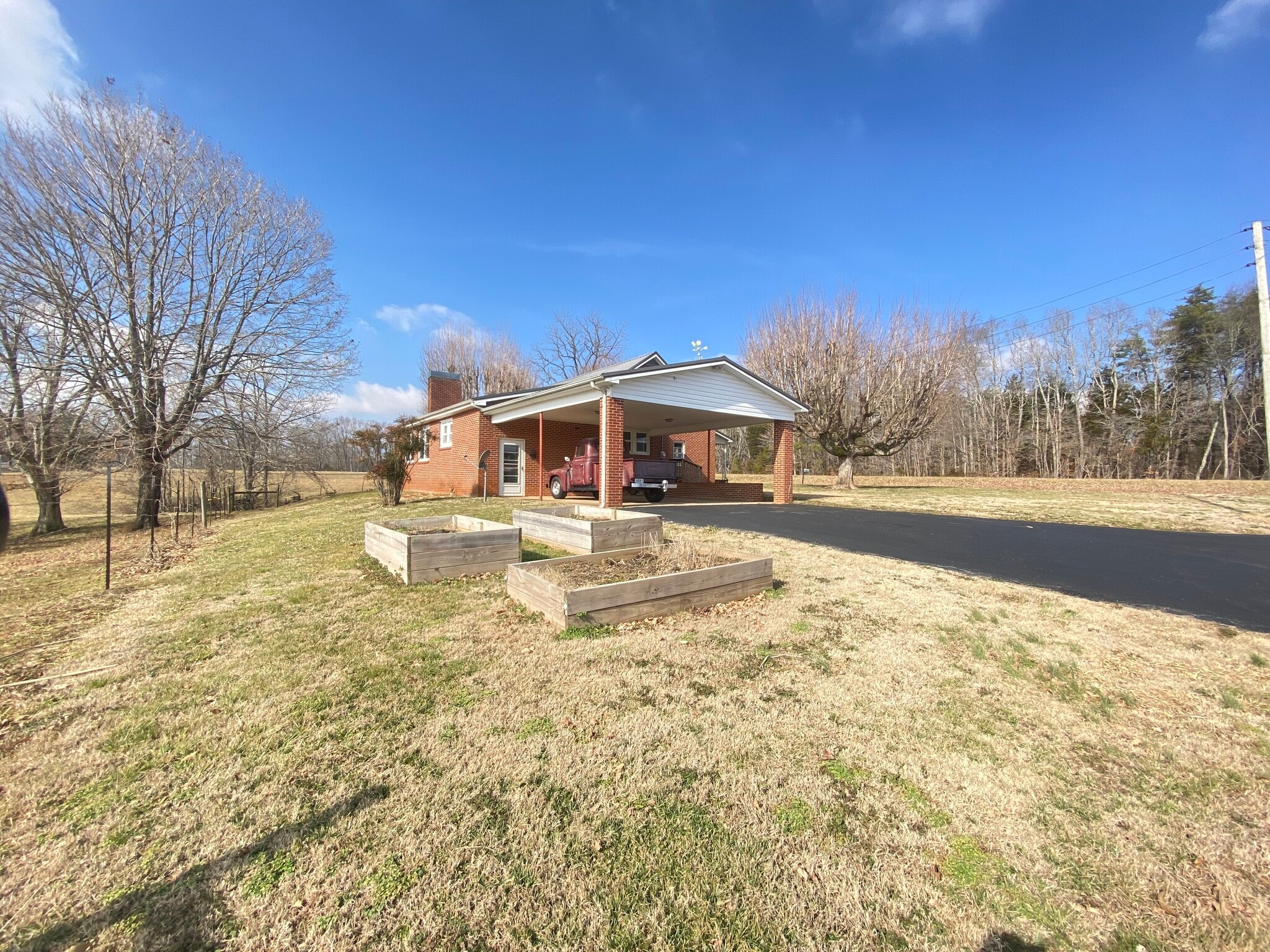 Building Photo - 7440 Mount Herman Rd