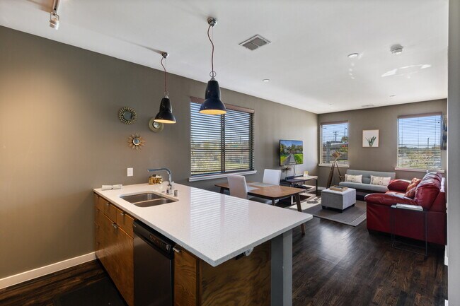 Building Photo - 4156 S Better Dr