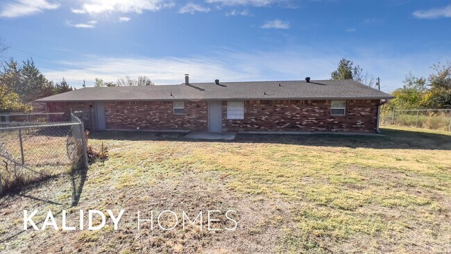 Building Photo - 257 N Peebly Rd