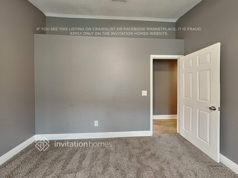 Building Photo - 2418 Radnor Ave