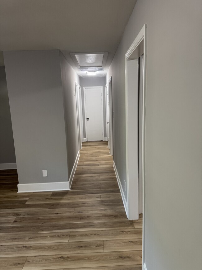 Building Photo - 2818 Fordwood Dr