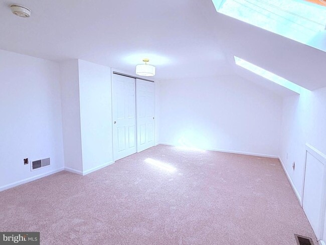 Building Photo - 2305 Westfield Ct