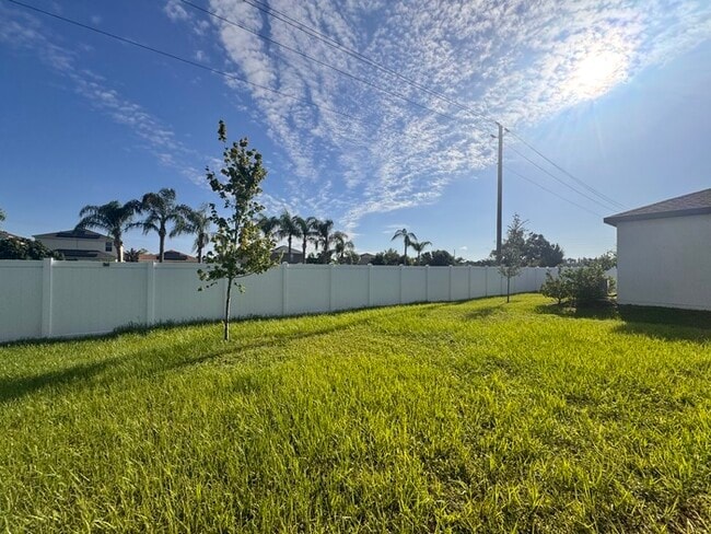 Building Photo - 4 Bed/3 Bath/2 Car Garage New Construction...