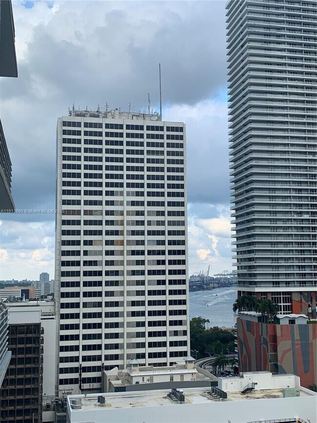 Building Photo - 133 NE 2nd Ave