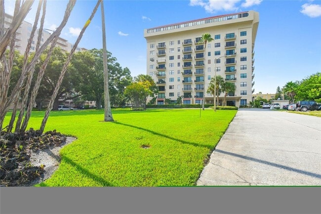 Building Photo - 2109 Bayshore Blvd