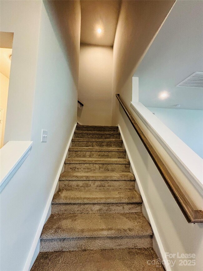 Building Photo - 3147 Cheyney Park Dr