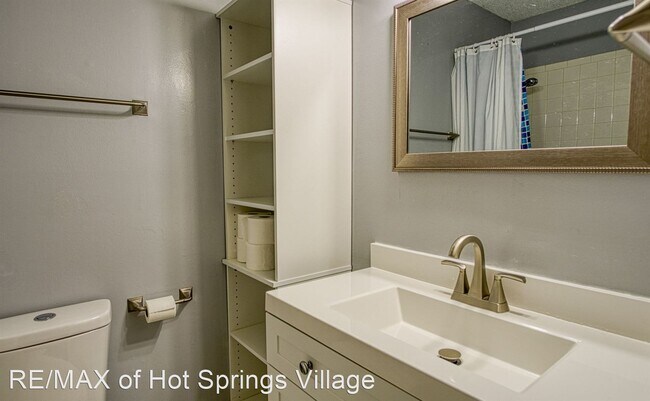 Building Photo - 3 br, 2 bath House - 26 Orantes Place