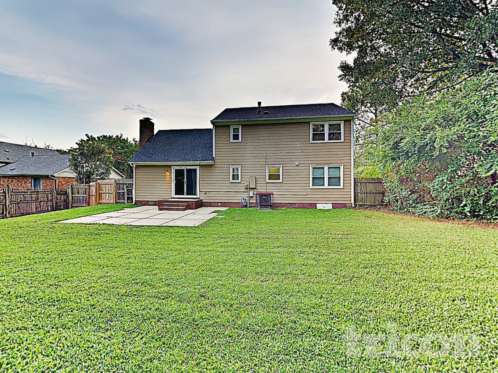 Building Photo - 6311 Coach Hill Ln