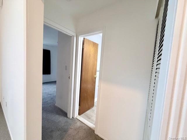 Building Photo - 42 Greenmeadow Dr