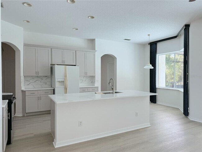 Building Photo - 4825 Brightmour Cir