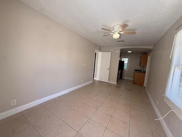 Building Photo - 400 Metcalf Ct