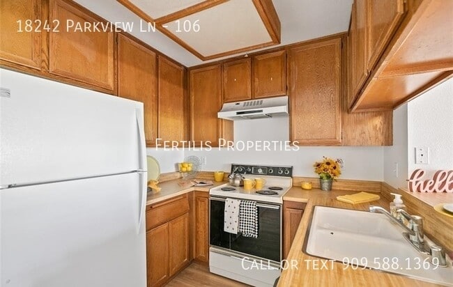 Building Photo - 18242 Parkview Ln