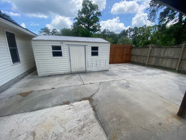 Building Photo - Rental In Rincon - Traditional Ranch