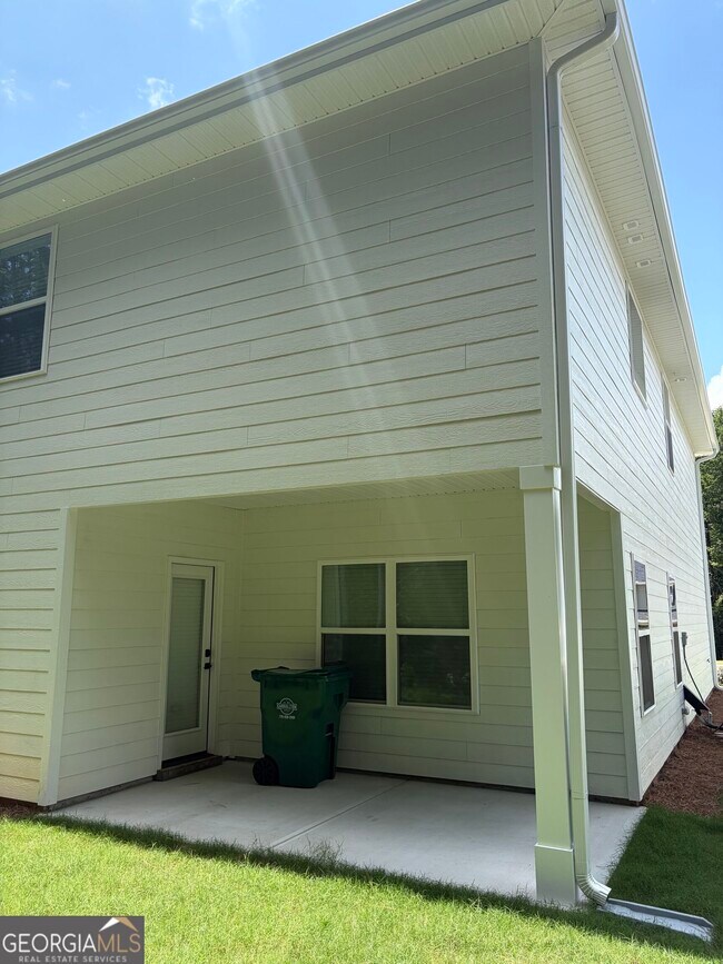 Building Photo - 213 Laney Dr