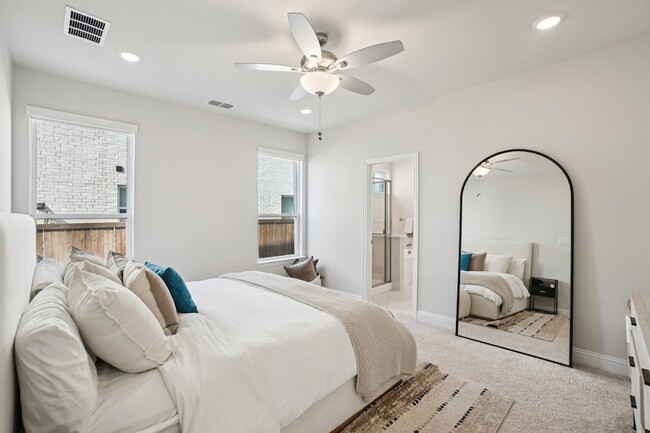 Building Photo - 11422 Chepstow Crescent Ct