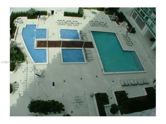 Building Photo - 1800 N Bayshore Dr