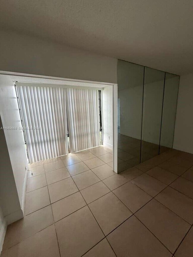 Building Photo - 9723 Hammocks Blvd