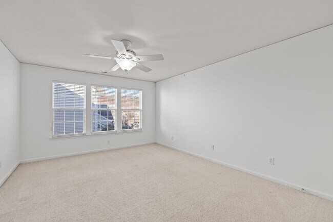 Building Photo - **Lovely 4/2.5 House in Wakefield Plantation**